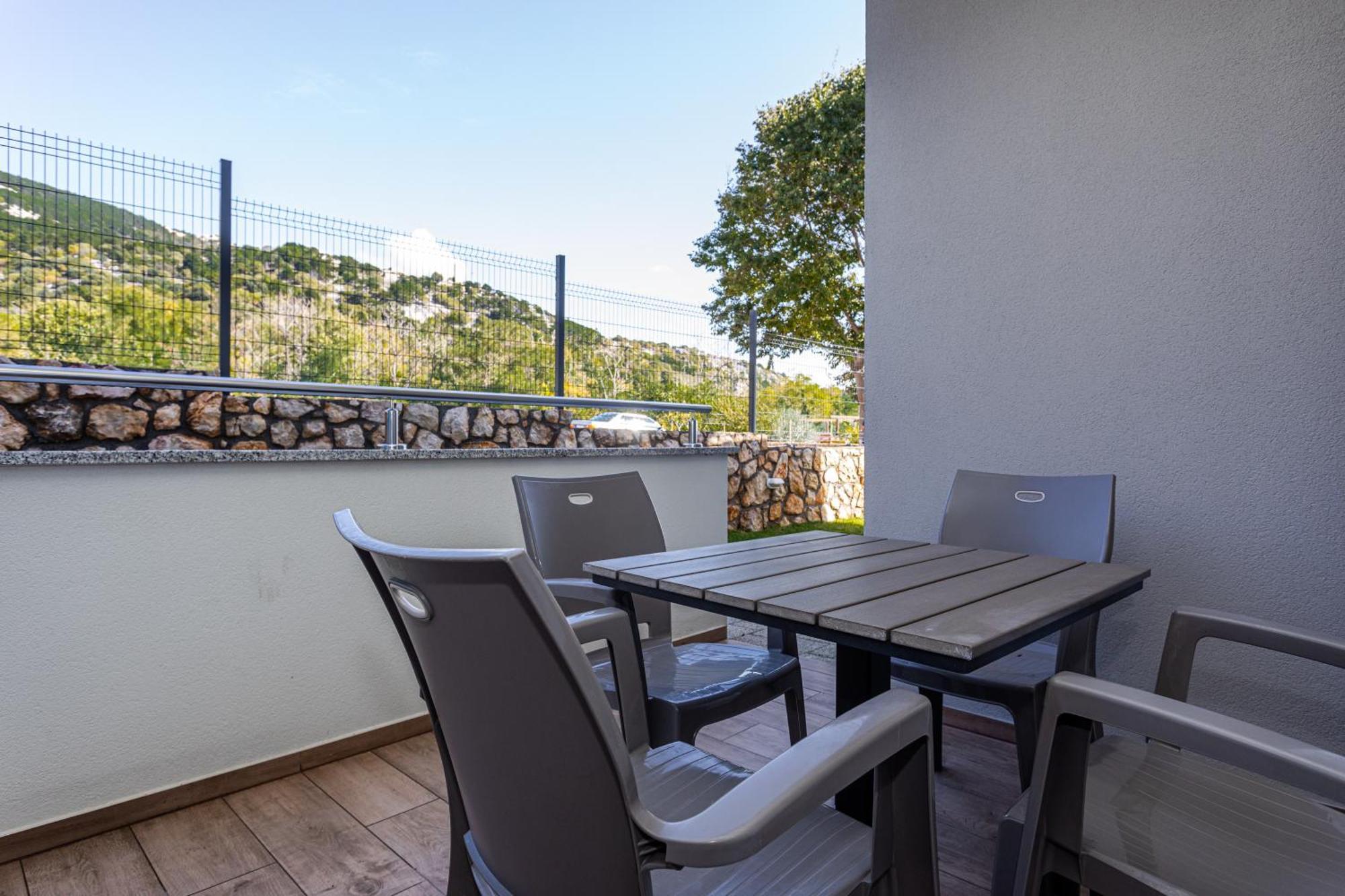 Apartments Crnekovic Tomislava 8A バスカ エクステリア 写真